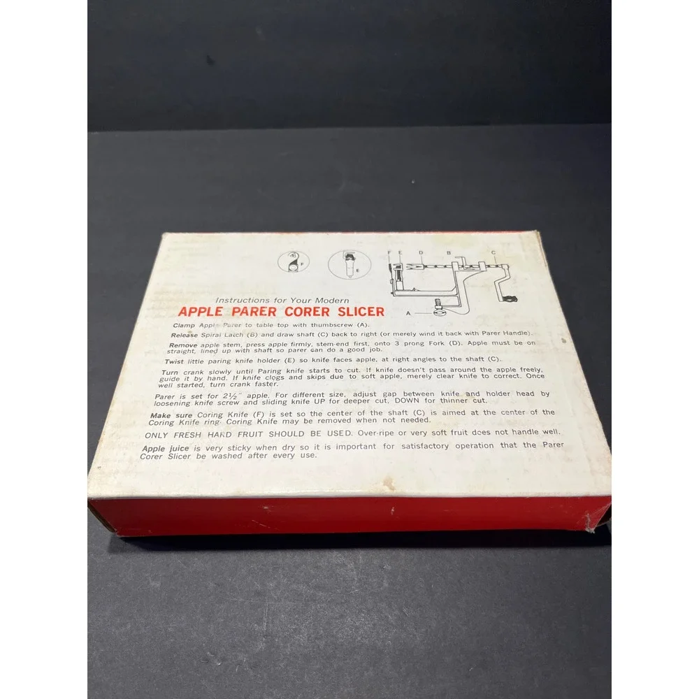 Vintage Apple Parer Slicer Corer Green Metal Hand Crank Peeler with Box